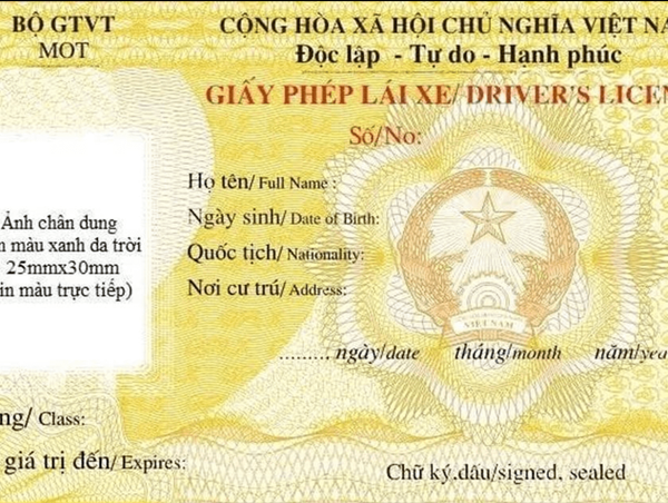 Từ ngày 1/1/2025, áp dụng mẫu giấy phép lái xe mới trong vòng 1 năm