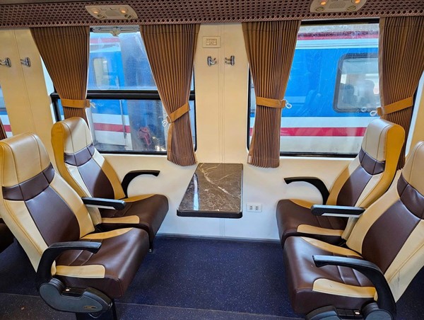 Đường sắt khai thác thêm 11 toa xe chất lượng cao dịp Tết Nguyên đán