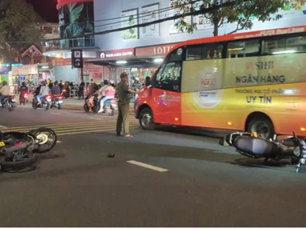 Va chạm xe máy, nam thanh niên tử vong