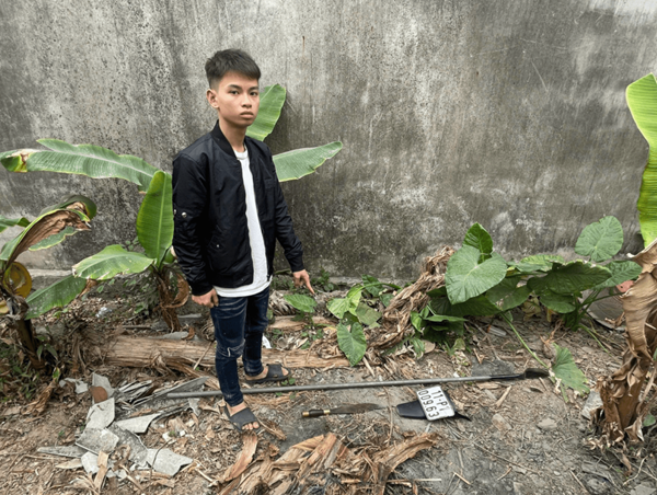 Cảnh báo trào lưu chặt biển số xe để khoe chiến tích trên mạng xã hội 