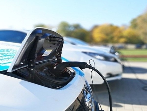 Nghiên cứu chính sách khuyến khích sử dụng phương tiện giao thông xanh