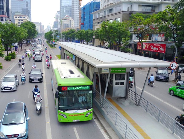 Phát triển phương tiện công cộng: Điều kiện tiên quyết cho giao thông Hà Nội