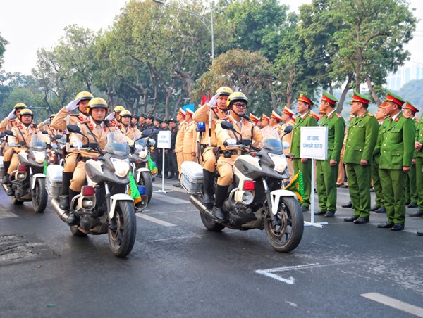 Hà Nội đồng bộ các giải pháp đảm bảo an toàn giao thông năm 2025