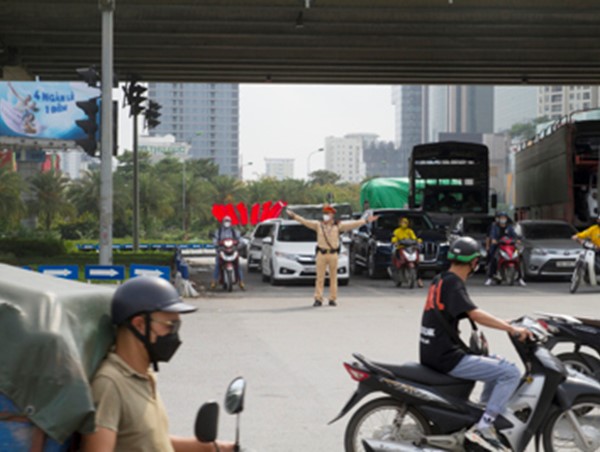 Hà Nội tăng cường đảm bảo trật tự ATGT xuyên suốt Tết Nguyên đán