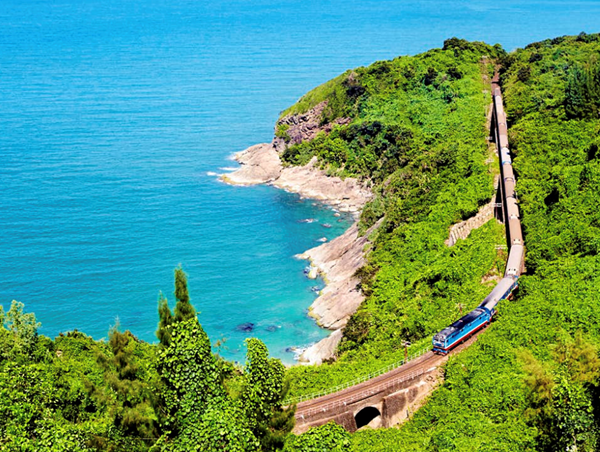 Tàu Thống Nhất thuộc top 9 đoàn tàu đáng trải nghiệm trên thế giới năm 2025