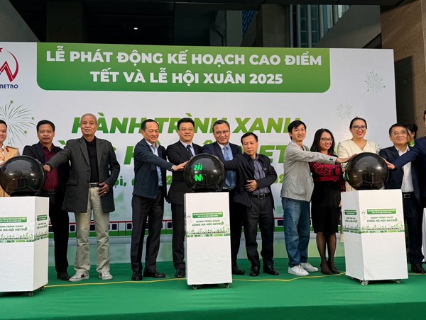 Hanoi Metro phát động hành trình xanh chào Xuân Ất Tỵ