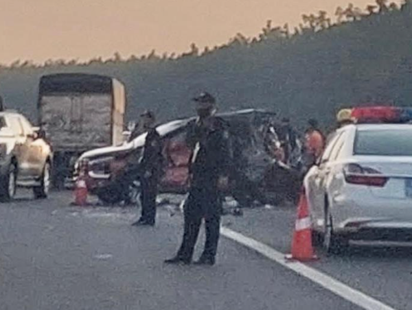 Va chạm liên hoàn 4 ô tô trên cao tốc TP Hồ Chí Minh - Long Thành - Dầu Giây