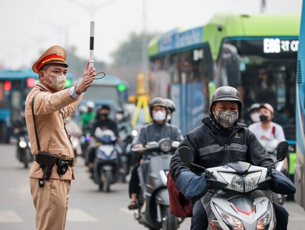 Hà Nội: phát hiện 476 trường hợp vi phạm Luật Giao thông ngày 25/1