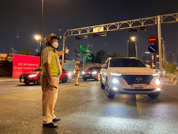 TP Hồ Chí Minh: Điều chỉnh giao thông phục vụ bắn pháo đón giao thừa 2025