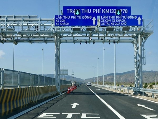 Khi nào có thể bỏ barie thu phí không dừng trong giao thông cao tốc?