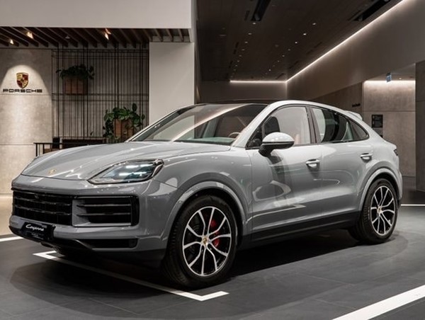 Cập nhật bảng giá xe ô tô hãng Porsche tháng 2/2025