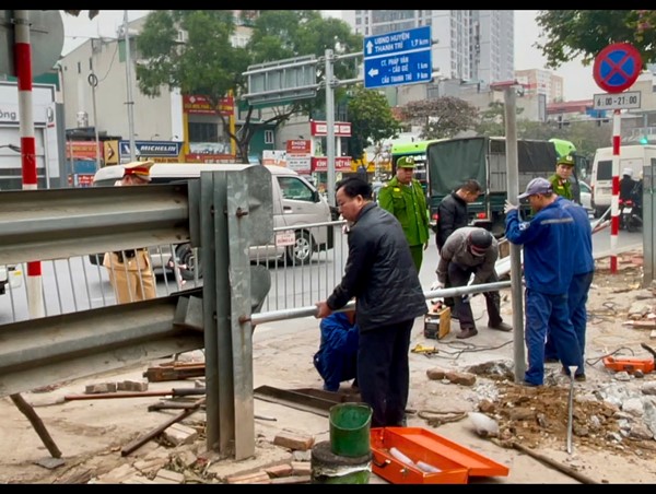 Quận Hoàng Mai: Đóng 4 lối đi tự mở trên tuyến đường sắt qua địa bàn