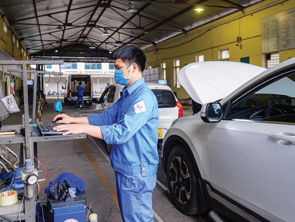 Nhiều xe kinh doanh vận tải bị “kẹt” đăng kiểm: Sớm tháo gỡ, tránh hệ lụy