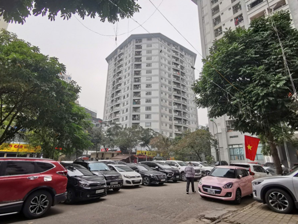 Hà Nội: kiểm tra thông tin các điểm trông giữ xe không phép ở Cầu Giấy