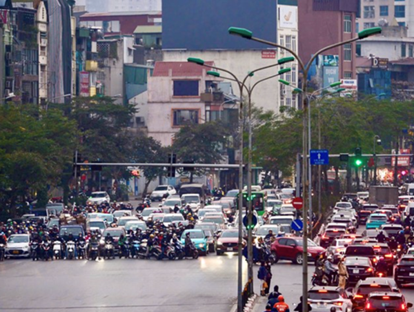 Tổng rà soát, giải quyết bất cập trong hệ thống biển báo, đèn tín hiệu giao thông