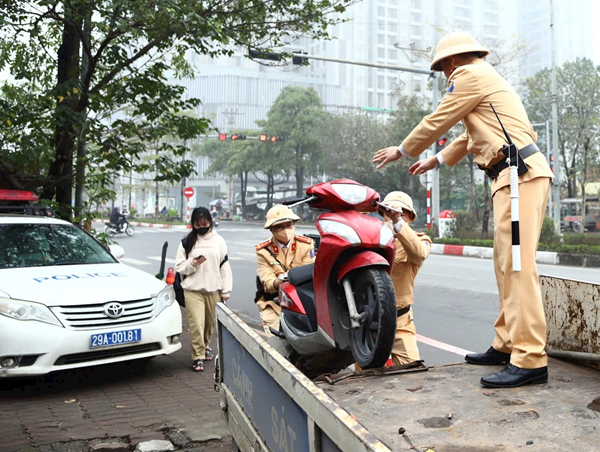 Hà Nội: Phát hiện 239 trường hợp vi phạm Luật Giao thông ngày 23/2