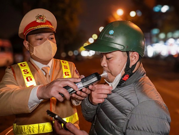 Bền bỉ, duy trì xử lý nồng độ cồn