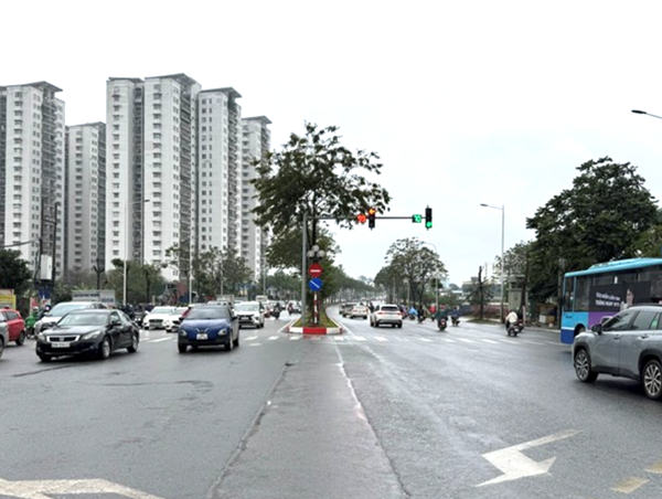 Hà Nội: Đã sửa chữa, thay thế hơn 1.200 bộ đèn tín hiệu, 1.400 biển báo