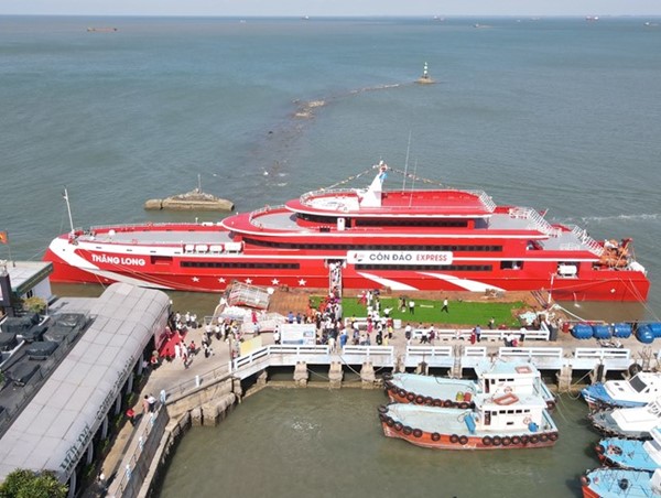 Tàu cao tốc được đón khách từ trung tâm TP Hồ Chí Minh ra Côn Đảo từ 28/3