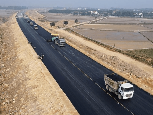 5 dự án thành phần cao tốc Bắc - Nam về đích trước ngày 30/4