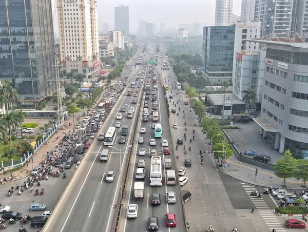 Hà Nội triển khai công tác bảo đảm an toàn, giảm ùn tắc giao thông