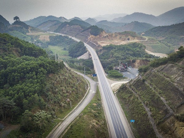 Sẽ khởi công dự án đường Hòa Lạc - Hòa Bình vào ngày 1/7/2025