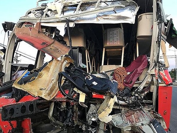 Vụ va chạm 2 xe khách làm hơn 40 người thương vong: Ô tô tăng tốc trước khi xảy ra tai nạn