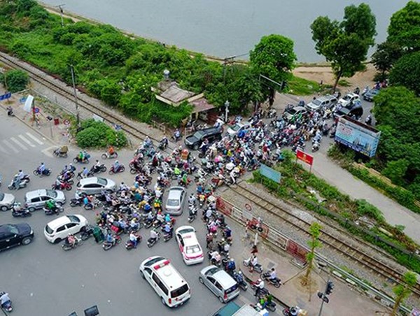 “Nút thắt cổ chai” Linh Đàm tồn tại hàng chục năm không được giải quyết