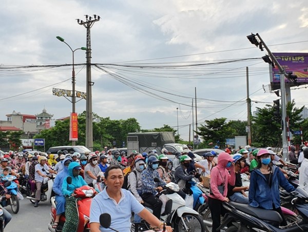 Cửa ngõ Hà Nội “căng như dây đàn” chiều 2/9