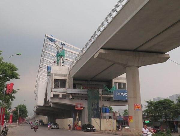 Ga trên cao đường sắt Nhổn - ga Hà Nội khác gì tuyến Cát Linh - Hà Đông?