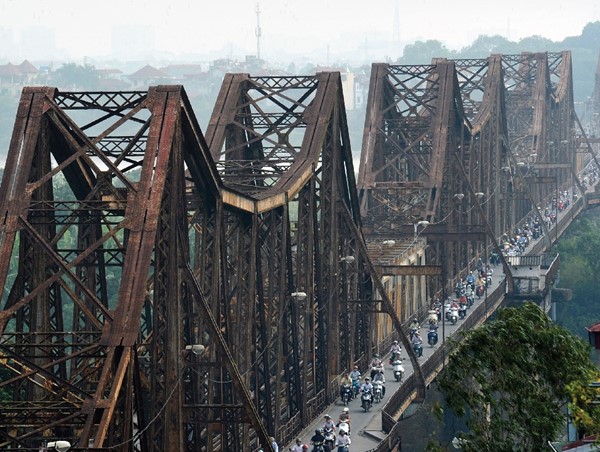 Chín cây cầu huyết mạch của Thủ đô