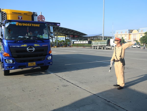 Hà Nội kích hoạt 22 chốt kiểm soát: Phòng dịch nhưng vẫn đảm bảo lưu thông