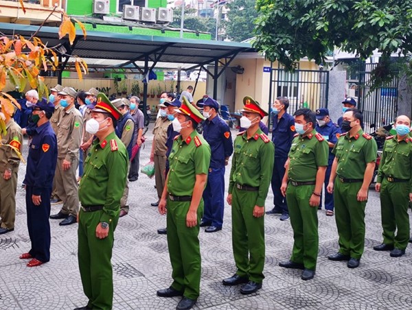 Phường Thành Công: “Toàn dân giữ gìn trật tự an toàn giao thông” gắn việc xây dựng “Văn hóa giao thông”