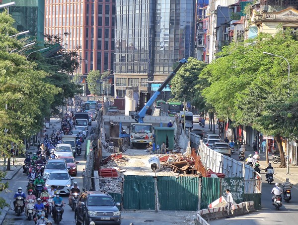 Chậm tiến độ cầu vượt chữ C: Lỗi lớn do nhà thầu Thành Long