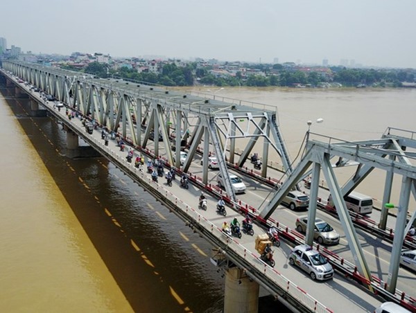 Cầu Chương Dương: Cấm ô tô đi vào làn hỗn hợp ban đêm