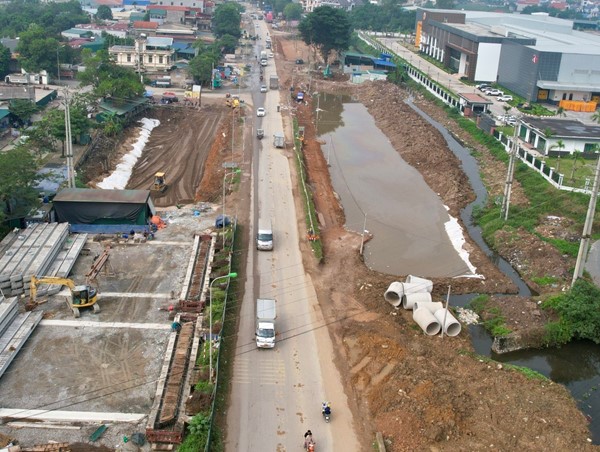 Dự án cải tạo Quốc lộ 6: Tháo gỡ khó khăn mặt bằng