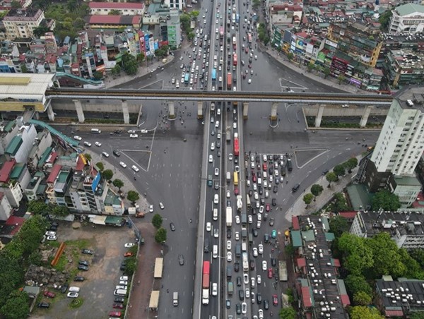 Điều chỉnh tổ chức giao thông tại nút giao Nguyễn Trãi - Khuất Duy Tiến 