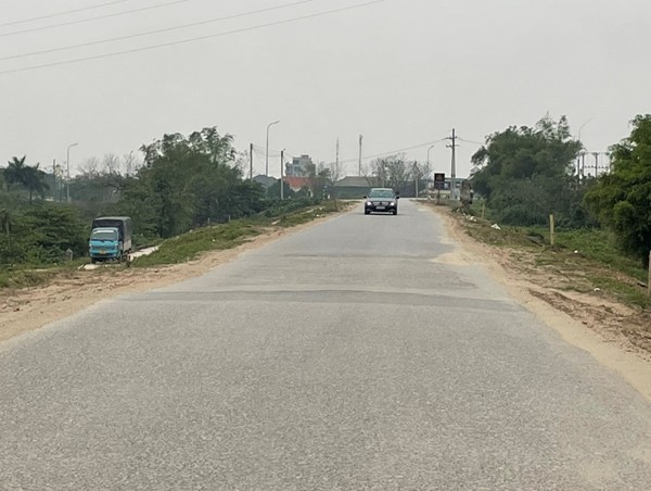 Huyện Phú Xuyên: Triển khai dự án 383 tỷ đồng cải tạo mặt đê sông Hồng