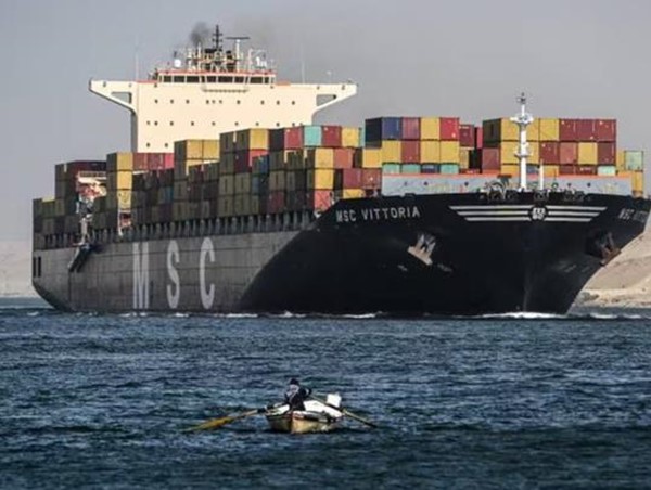 Những chiếc container vận chuyển hàng hóa quan trọng đến mức nào?