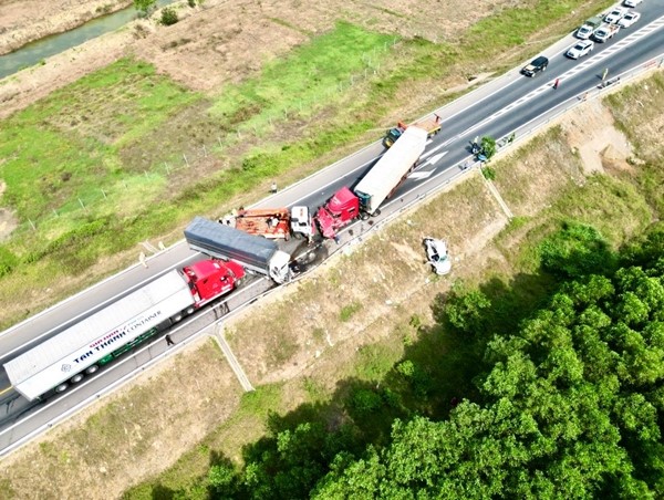 Đầu tư đường cao tốc: cần làm rõ trách nhiệm chủ đầu tư
