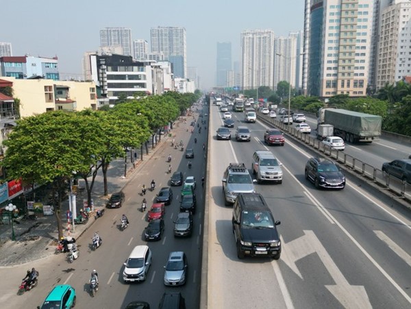 Giao thông Hà Nội giảm nhiệt ngày đầu nghỉ lễ 30/4-1/5