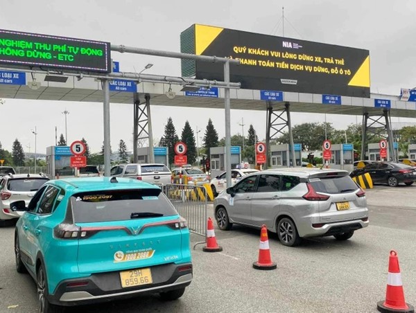 5 sân bay lớn dự kiến đồng loạt thu phí không dừng từ 5/5