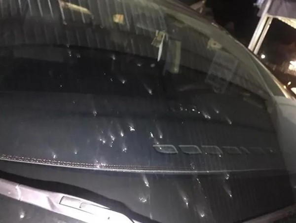 Ô tô bị ném đá khi đang lưu thông trên tuyến cao tốc Phan Thiết - Dầu Giây