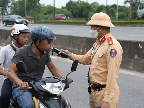 Giữ quan điểm cấm tuyệt đối người tham gia giao thông có nồng độ cồn