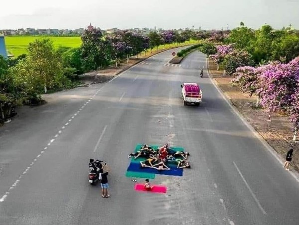 Biến đường phố thành "sân khấu": xử phạt nghiêm để tạo sức răn đe