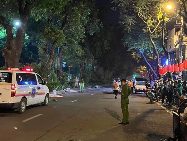 Điều tra nguyên nhân 3 người chết trên đường Láng lúc rạng sáng, nghi tai nạn giao thông