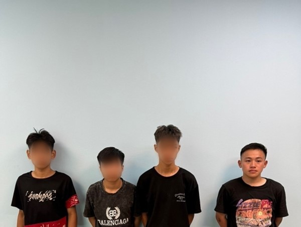 Nhóm "quái xế" lạng lách, đánh võng trên cầu Nhật Tân: khởi tố vụ án, ra lệnh bắt khẩn cấp