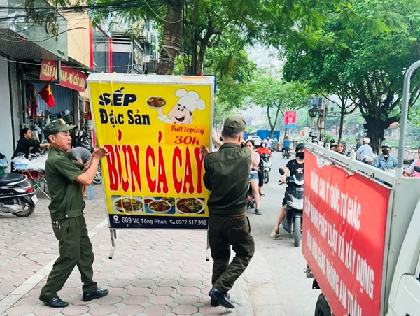 Lập lại trật tự trên tuyến phố Vũ Tông Phan