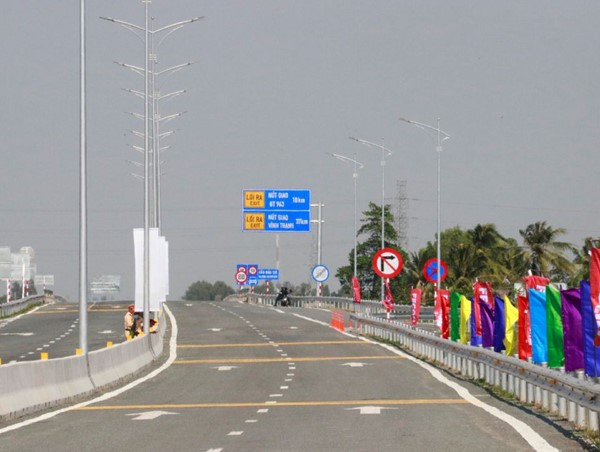 Áp dụng cơ chế thuận lợi nhất để giải quyết đủ nguồn vật liệu cho các dự án giao thông trọng điểm