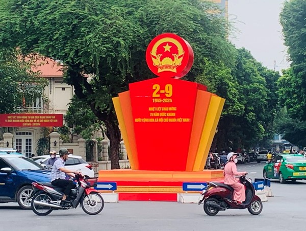 Hà Nội tăng cường tuyên truyền pháp luật về an toàn giao thông dịp 2/9